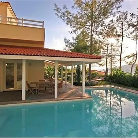 Вилла Sleeps 6 Pool Air Con Wifi Гёчек